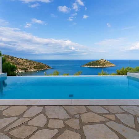 Coastal Paradise Found - Komis' Private Pool Retreat Ajos Nikolaos Zewnętrze zdjęcie