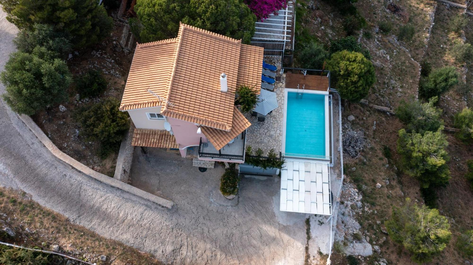 Coastal Paradise Found - Komis' Private Pool Retreat Ajos Nikolaos Zewnętrze zdjęcie