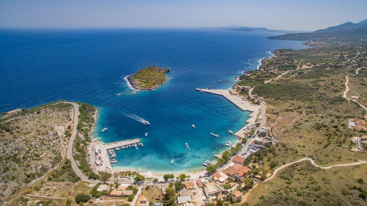 Coastal Paradise Found - Komis' Private Pool Retreat Ajos Nikolaos Zewnętrze zdjęcie
